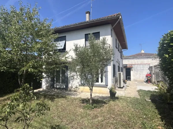 Maison entièrement rénovée 4 chambres