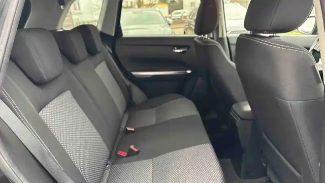 Suzuki Vitara 1.4 boosterjet hybrid — photo 49