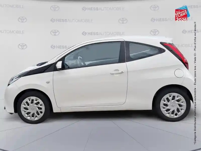 Toyota Aygo 1.0 vvt-i 72ch x-play x-shift 5p — photo 9
