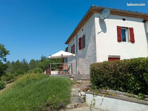 Maison avec gîte en activité
