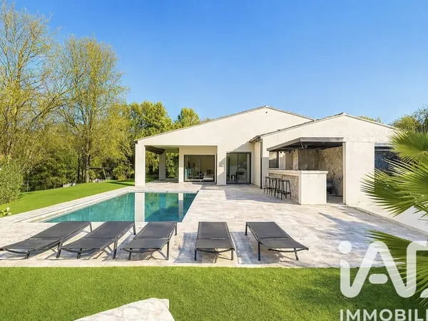 Maison 5 pièces 181 m²