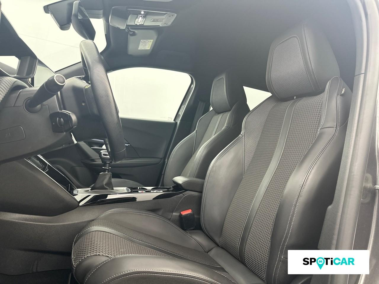 Peugeot 2008 suv 2008 gt puretech 130 s&s bvm6 — photo 9
