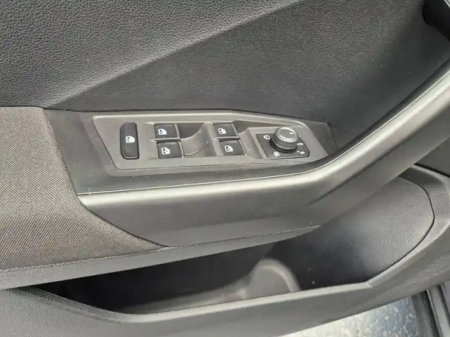 Volkswagen T-Roc 1.6 tdi 115 start/stop bvm6 — photo 37