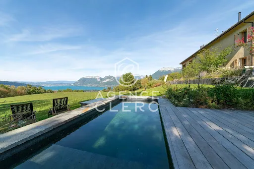 Propriété 14 pièces 550 m²