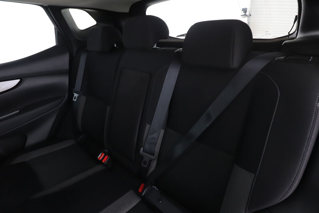 Nissan Qashqai 1.5 dCi N-Connecta — photo 13