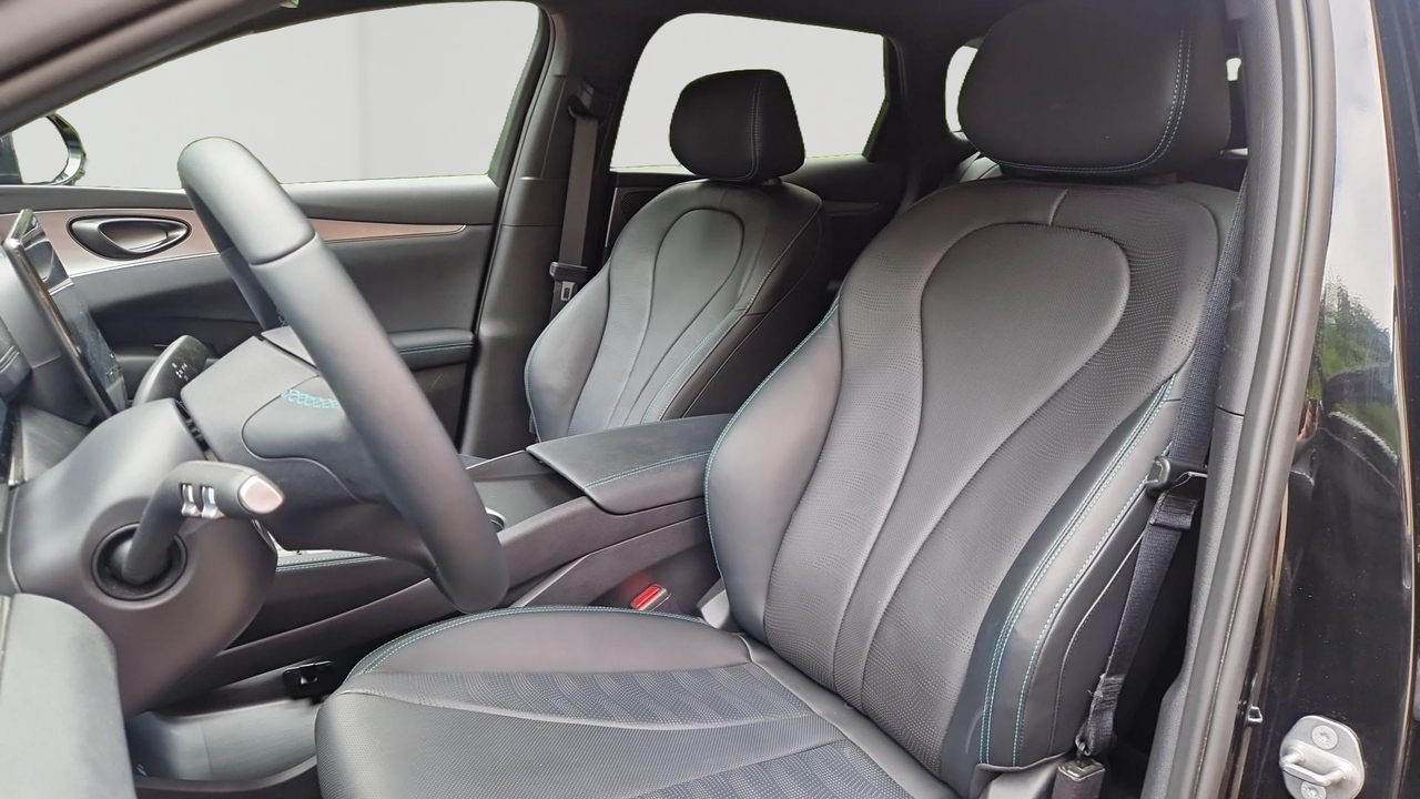 BYD Seal 6 Touring 1.5l DM-i 156 kW PHEV — photo 12