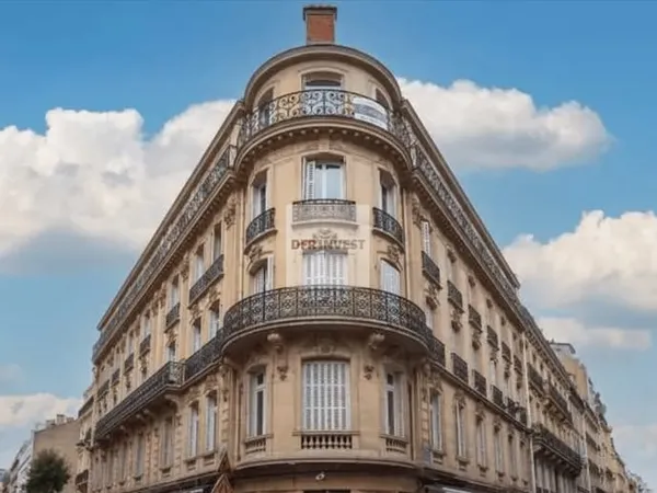 Bureaux 1 pièce 235 m²