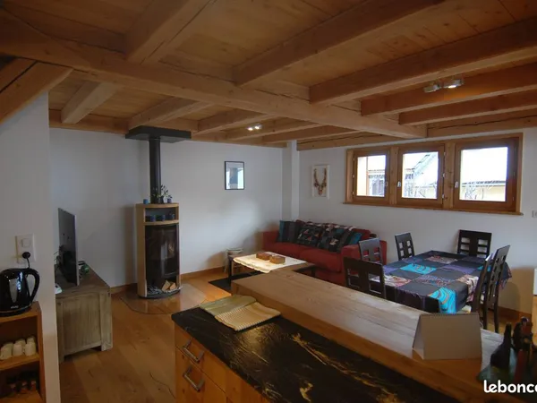 Duplex de charme avec grande terrasse