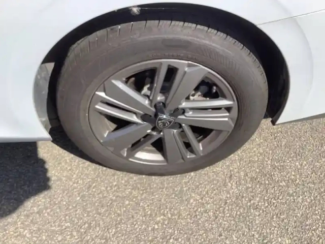 Peugeot 308 sw puretech 130ch s&amp;s eat8 — photo 13
