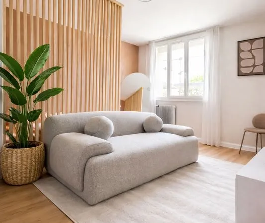 Studio meublé rénové avec parking