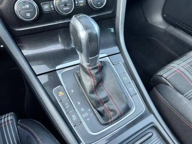 Volkswagen Golf 2.0 tsi 230 bluemotion technology dsg6 — photo 10