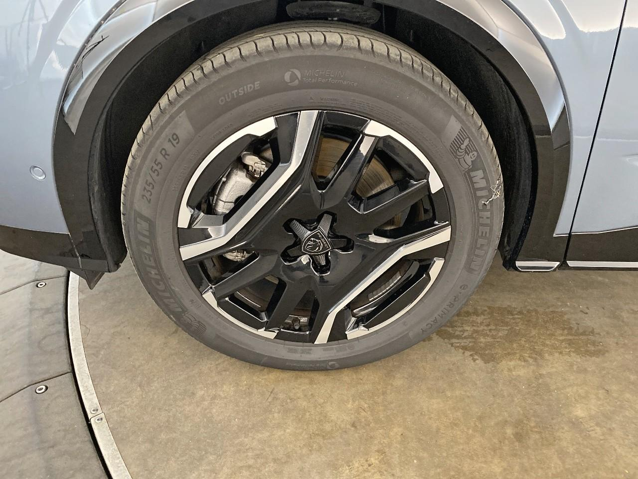 Peugeot 3008 electrique 210 ch 73 kwh gt — photo 11