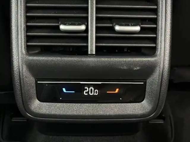 Volkswagen Passat 2.0 tdi evo scr 150 dsg7 — photo 33