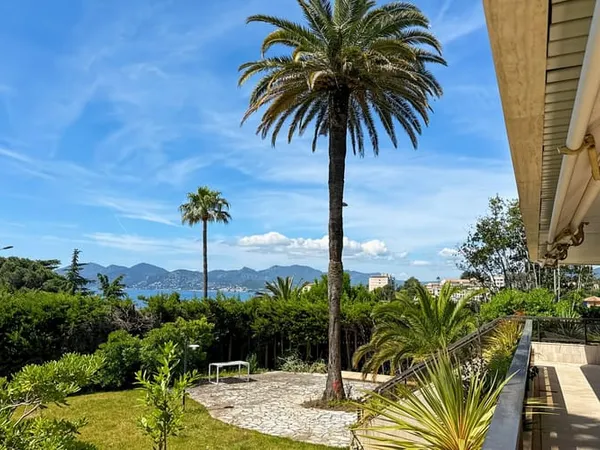 Appartement 6 pièces 271 m²