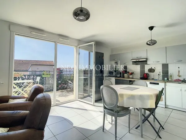 Craponne : appartement dernier étage avec balcon à acheter