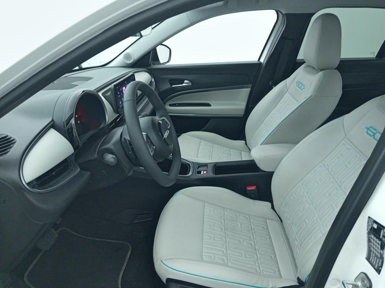 Fiat 600 t-gen 3 1.2 hybrid 110ch edct6 la prima — photo 10