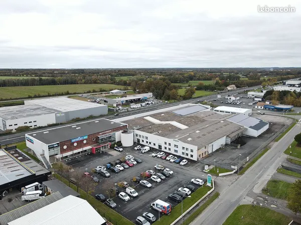 Local logistique 5 317 m²