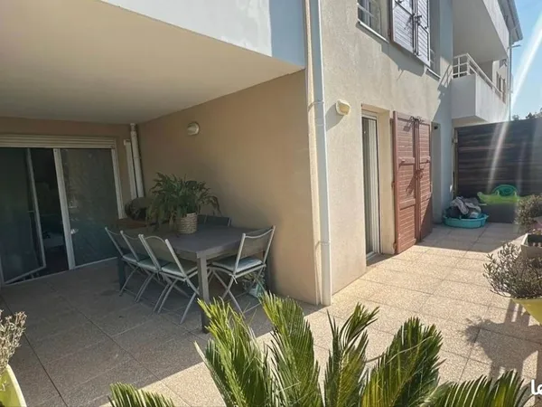 Appartement T3 grande terrasse + box