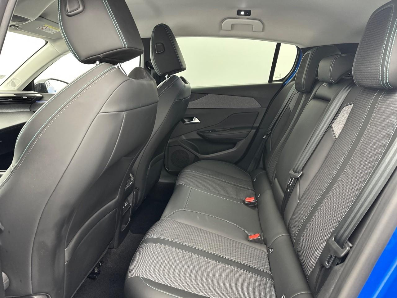 Peugeot 308 puretech 130ch s&s bvm6 allure — photo 12