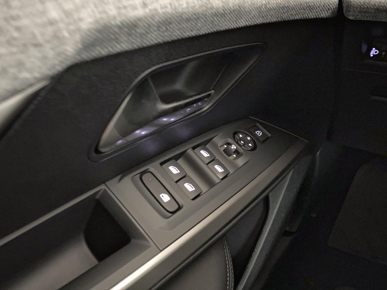 Peugeot 5008 hybrid 145 ch e-dcs6 allure — photo 20