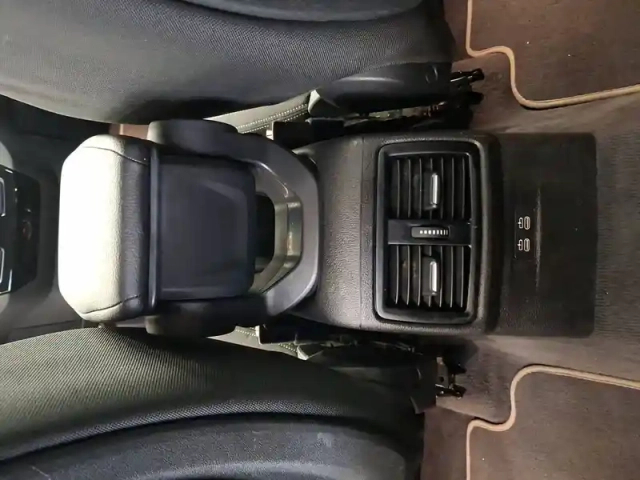 Bmw X2 sdrive 18i 140 ch dkg7 — photo 31