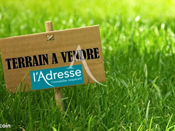 Terrain 884 m² SANDILLON