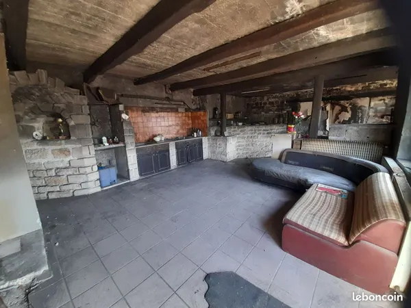 Maison, gîte, colocation 10 pièces à rénover en Charente