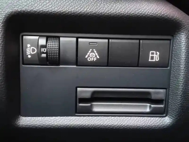 Citroën C5 Aircross hybride rechargeable 225 e-eat8 — photo 13