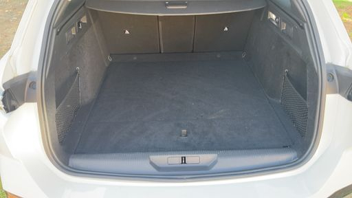 Peugeot 308 SW 1.6 THP PureTech 180 Hybrid e-EAT8 - Allure Pack – 2022 – 70195 km – Hybride rechargeable – Boîte Automatique — photo 26