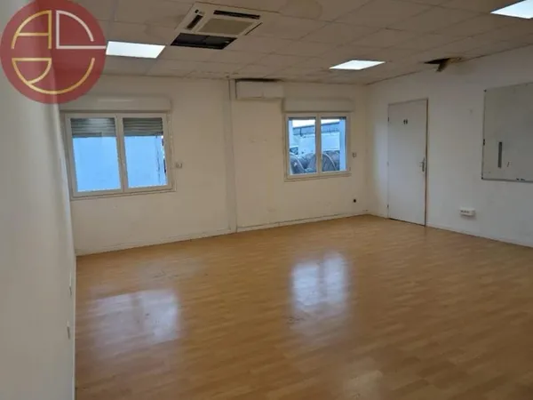 Bureaux 260 m²