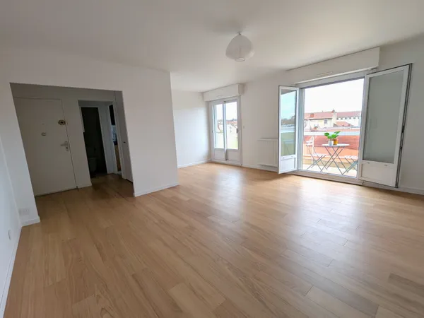 Vends appartement entièrement rénové neuf