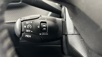 Peugeot 2008 1.2 PureTech 130ch S&S Style — photo 27