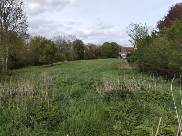 Terrain constructible 400 m2 secteur calme Flipou