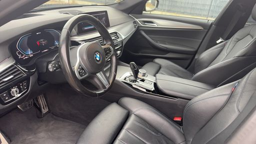 BMW Serie 5 530e iPerformance 252 Plug in Hybrid Steptronic8 - M Sport – 2020 – 115044 km – Hybride rechargeable – Boîte Automatique — photo 46