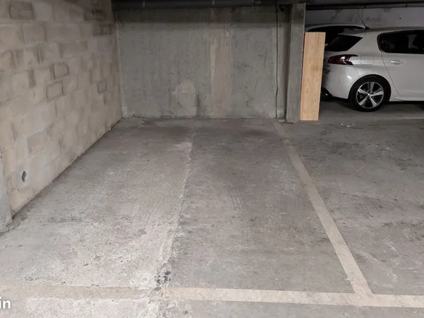 Location Emplacement de Parking - 1 min Gare de Houilles (78800)