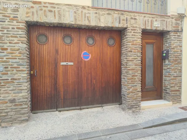 Garage 29 m² - Centre village Argelès-sur-Mer