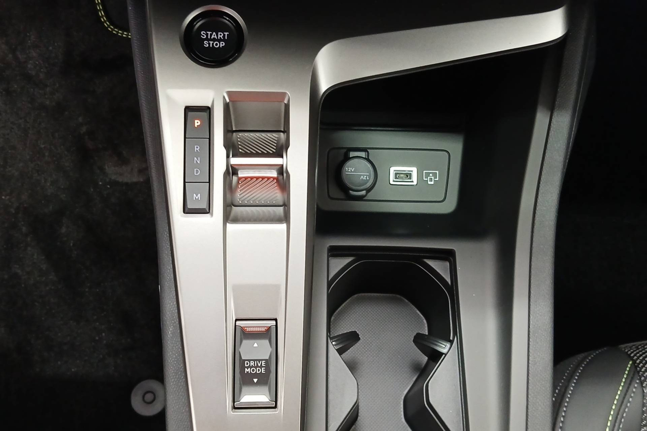Peugeot 308 — photo 16