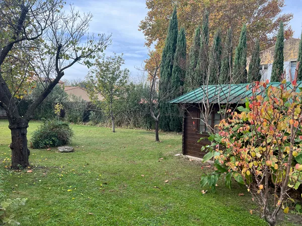 Terrain 472 m²