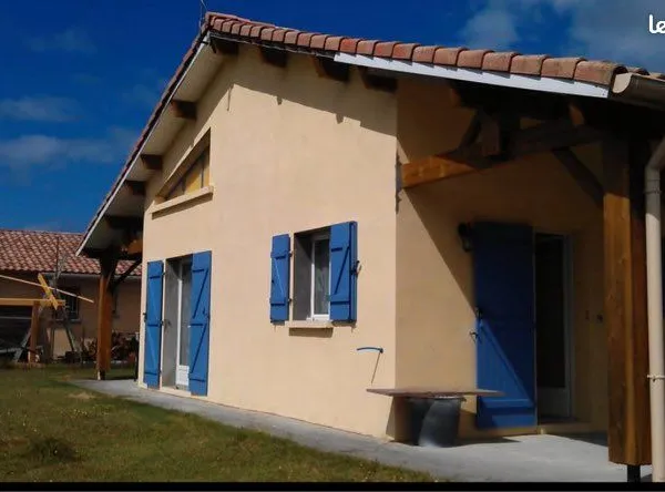 A à louer maison sur Sainte Eulalie en Born