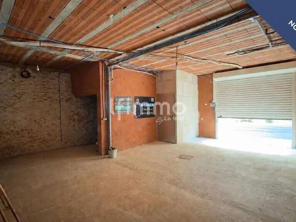 Local d’activité et entrepôt Location Alénya   650€