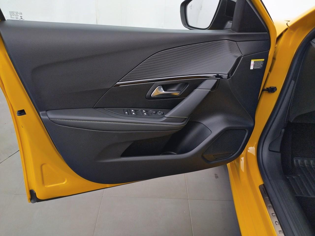 Peugeot 208 puretech 100 s&s eat8 gt — photo 23