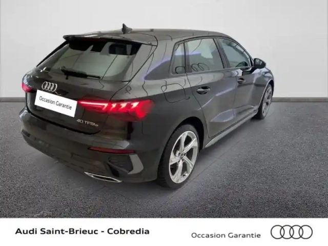 Audi A3 sportback 40 tfsi e 204ch s line s tronic 6 — photo 5