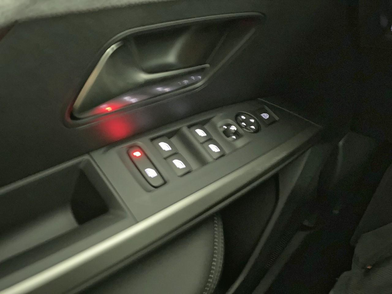 Peugeot 5008 hybrid 145 ch e-dcs6 allure — photo 20