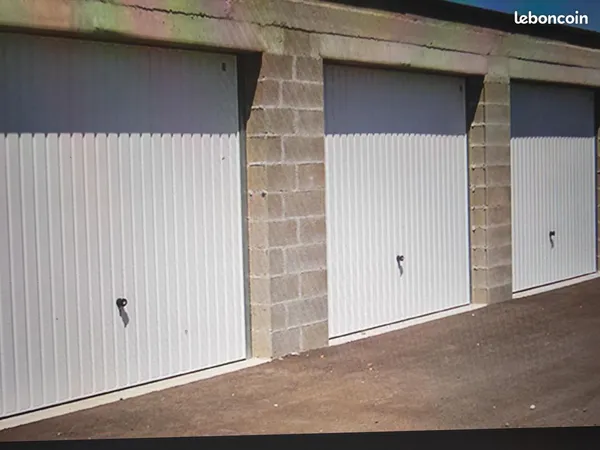 Box / Parking en extérieur au plessis robinson