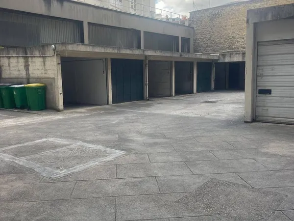 Box de stockage 15 m²