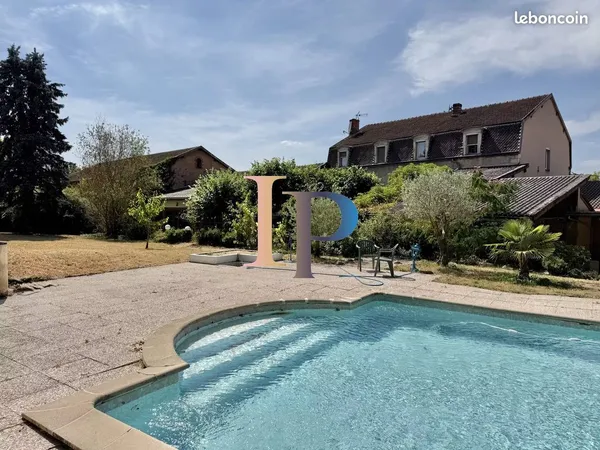 Maison 15 pièces 530 m²