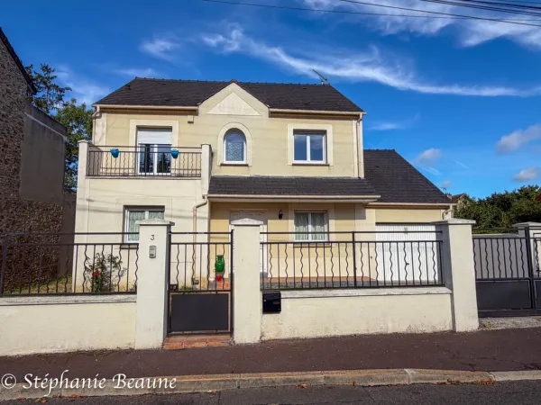 Ermont, maison sur un sous-sol total, 3 chambres, possibilité 5, à deux pas de la gare.