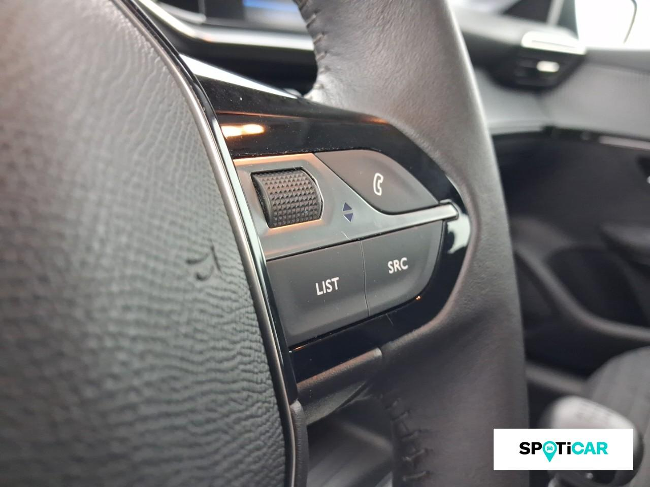 Peugeot 208 1.2 puretech 100ch s&s active pack — photo 17