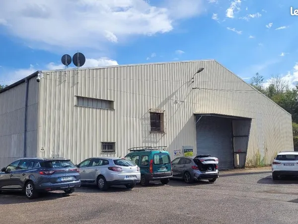LOCAL D'ACTIVITE 2150 m² GRAND COURONNE