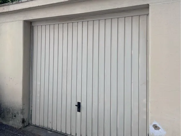 Garage fermé - 15m2 - Av Mont Serein